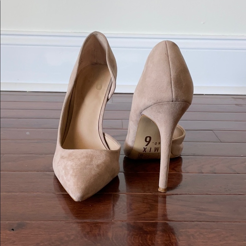 MIX NO. 6 NUDE POINT TOE PUMPS